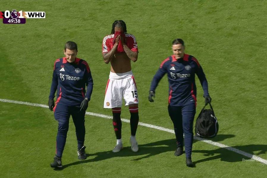 曼联0-2遭西汉姆双杀，主力受伤恐无缘欧联杯决赛！阿莫林尴尬得想辞职