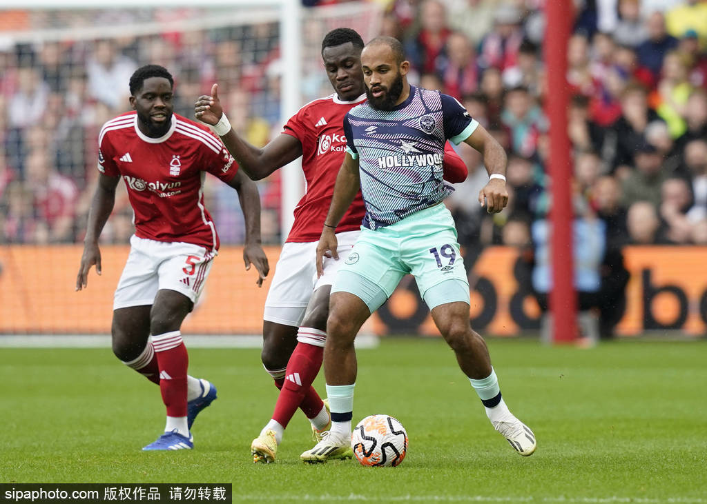 曼联两笔转会即可解锁库尼亚和姆贝乌莫，梦幻互换即将实现